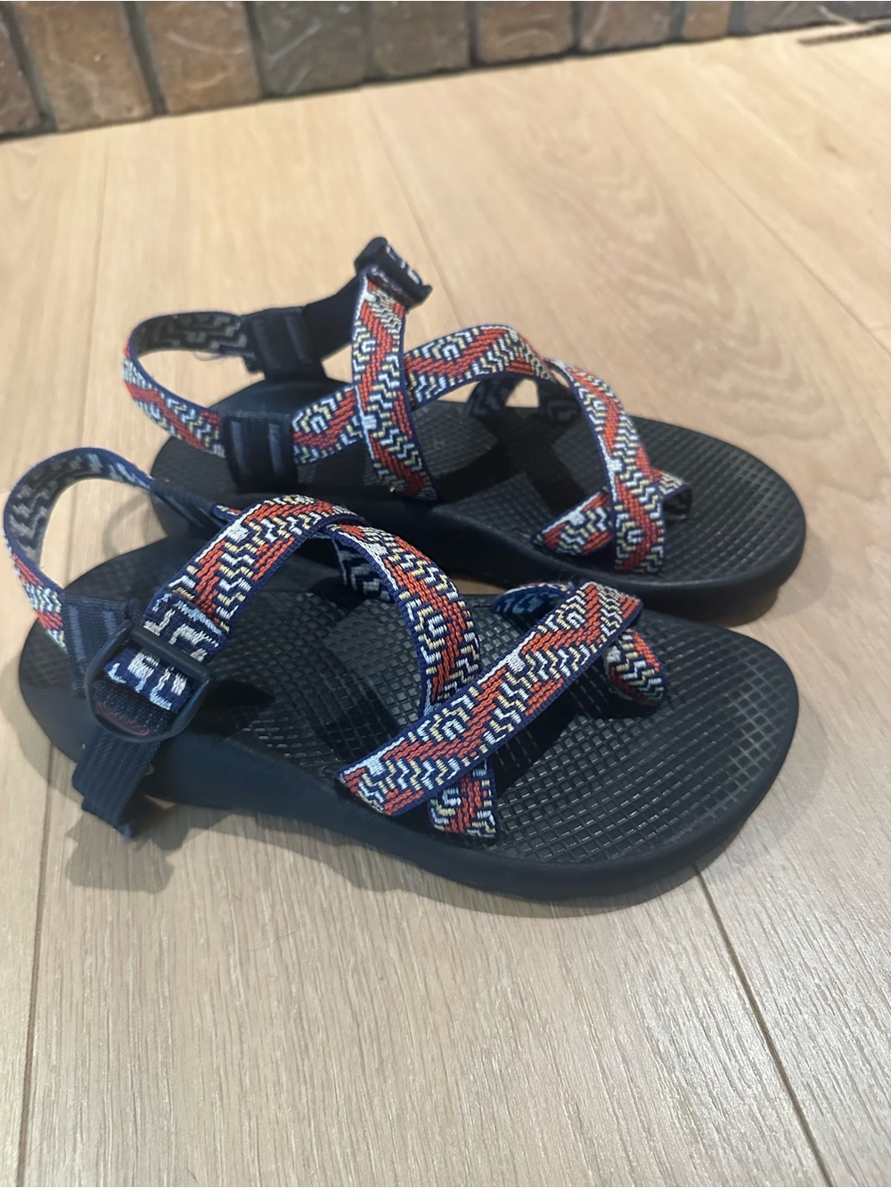 Chaco Z/2 Classic Sandals Women’s Size 7 Aztec Geometric Straps